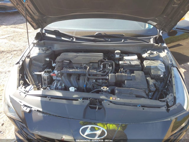 44304762 :رقم المزاد ، 5NPLS4AG8PH108891 vin ، 2023 Hyundai Elantra Sel مزاد بيع