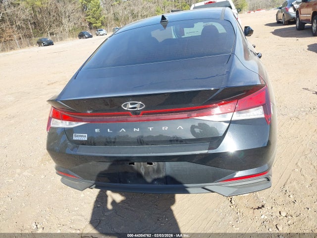 44304762 :رقم المزاد ، 5NPLS4AG8PH108891 vin ، 2023 Hyundai Elantra Sel مزاد بيع