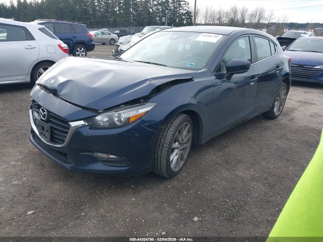 3MZBN1L72HM153011 Mazda Mazda3 Touring