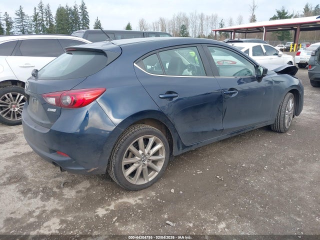 3MZBN1L72HM153011 Mazda Mazda3 Touring