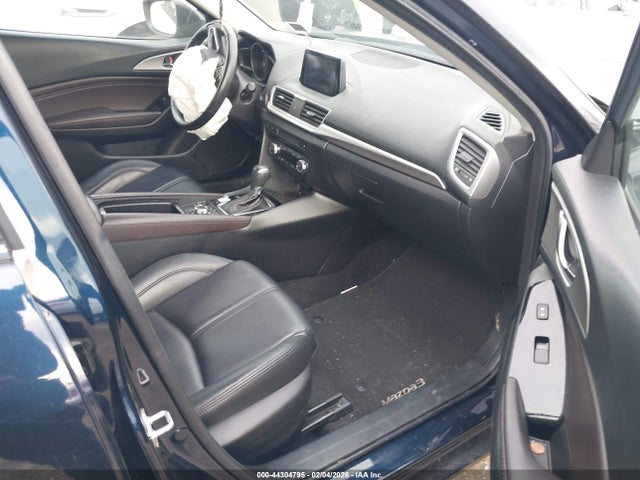 3MZBN1L72HM153011 Mazda Mazda3 Touring