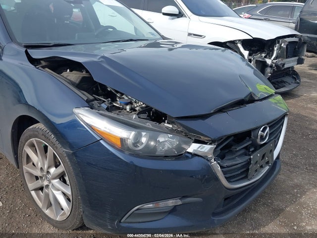 3MZBN1L72HM153011 Mazda Mazda3 Touring
