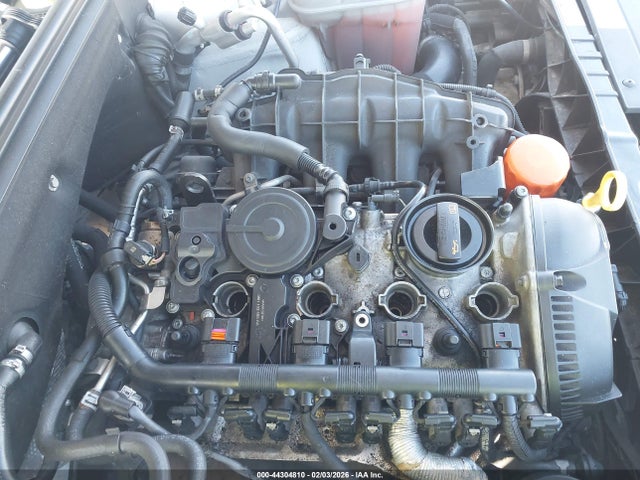 2011 AUDI A4 WAUBFAFL9BN042474 Photo 5