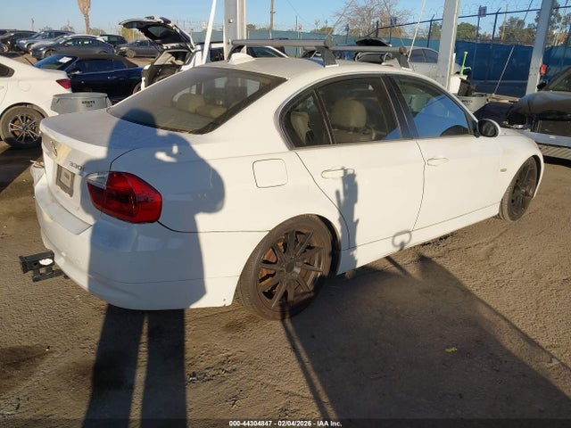 2006 BMW 330I WBAVB33526PS19564 Photo 3