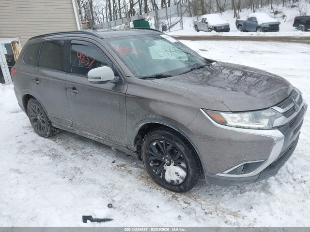 2018 MITSUBISHI OUTLANDER JA4AD3A36JZ028010 Photo 0