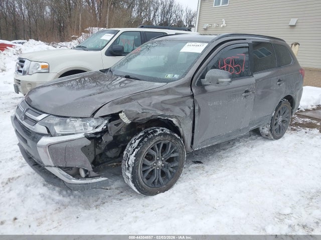 2018 MITSUBISHI OUTLANDER JA4AD3A36JZ028010 Photo 1