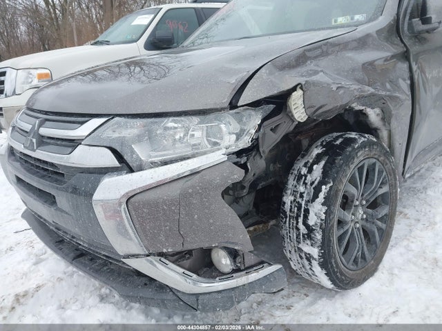 2018 MITSUBISHI OUTLANDER JA4AD3A36JZ028010 Photo 5