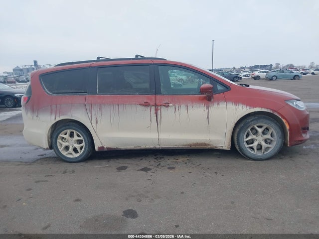 Продаж на аукціоні авто 2018 Chrysler Pacifica Touring L Plus, vin: 2C4RC1EG1JR293103, номер лоту: 44304886