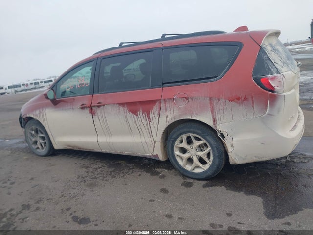 Продаж на аукціоні авто 2018 Chrysler Pacifica Touring L Plus, vin: 2C4RC1EG1JR293103, номер лоту: 44304886
