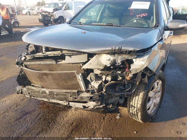 44304887 :رقم المزاد ، 5XYKT4A67CG205680 vin ، 2012 Kia Sorento Lx مزاد بيع