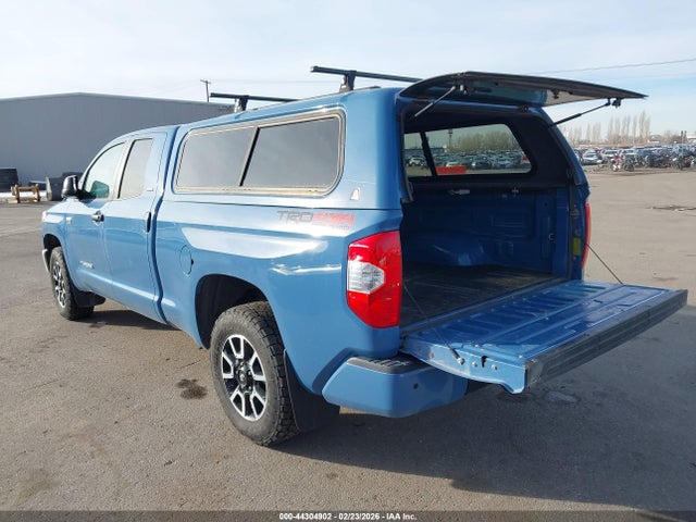 5TFUY5F12JX755568 Toyota Tundra Sr5 5.7l V8