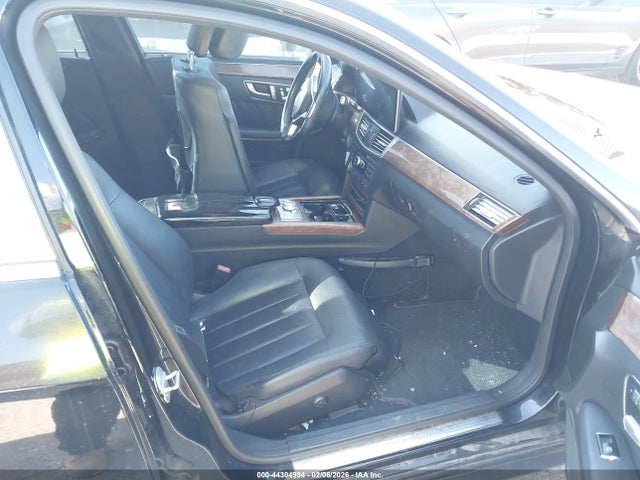 2013 MERCEDES-BENZ E 550 WDDHF9BB2DA718482 Photo 4