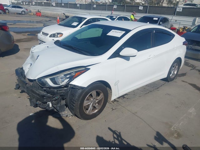 Hyundai ELANTRA SE 2015 5NPDH4AE2FH627953 Image 2