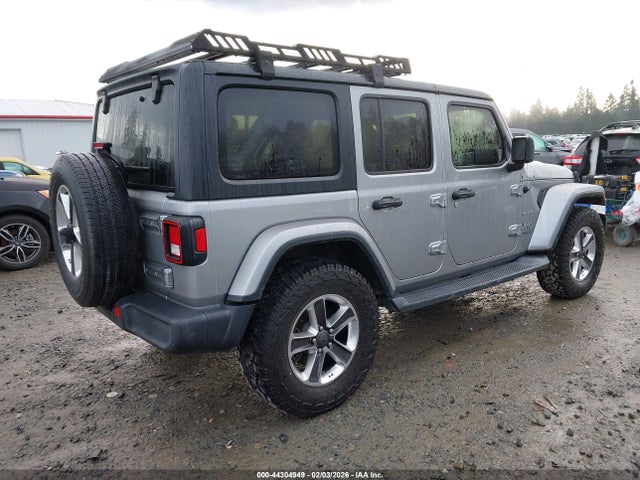 1C4HJXEG8KW529033 Jeep Wrangler Unlimited Sahara 4x4