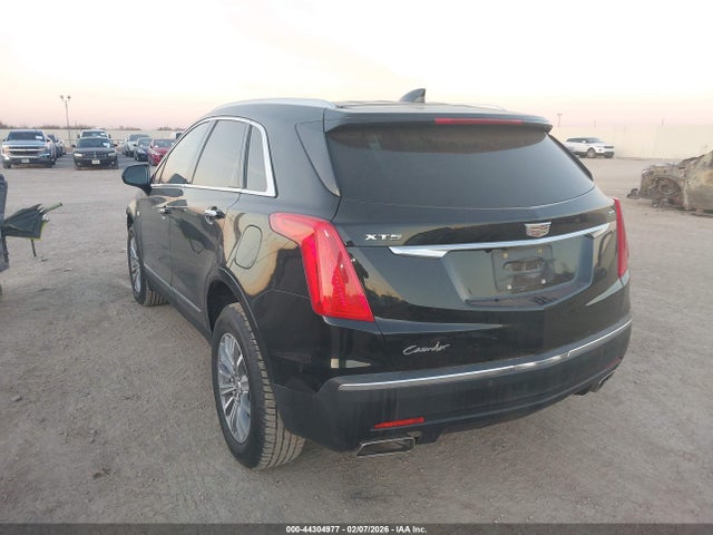 2017 CADILLAC XT5 1GYKNBRS3HZ102324 Photo 2