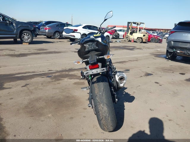 2024 Kawasaki Zr900 M მანქანა იყიდება აუქციონზე, vin: ML5ZRDM12RDA69007, აუქციონის ნომერი: 44305048