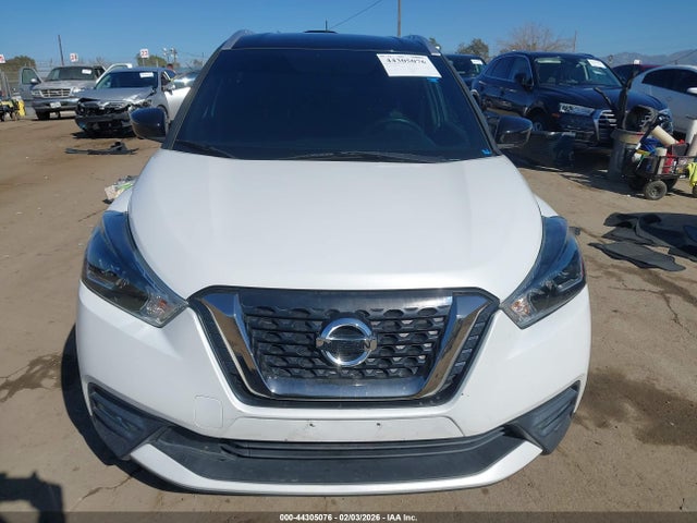 3N1CP5CU0JL532330 Nissan KICKS SR