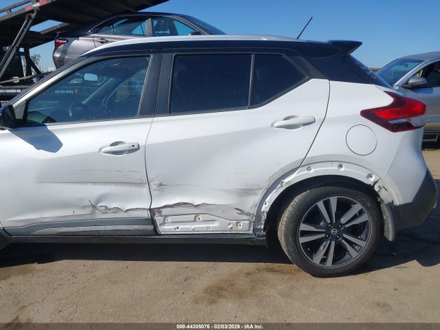 3N1CP5CU0JL532330 Nissan KICKS SR