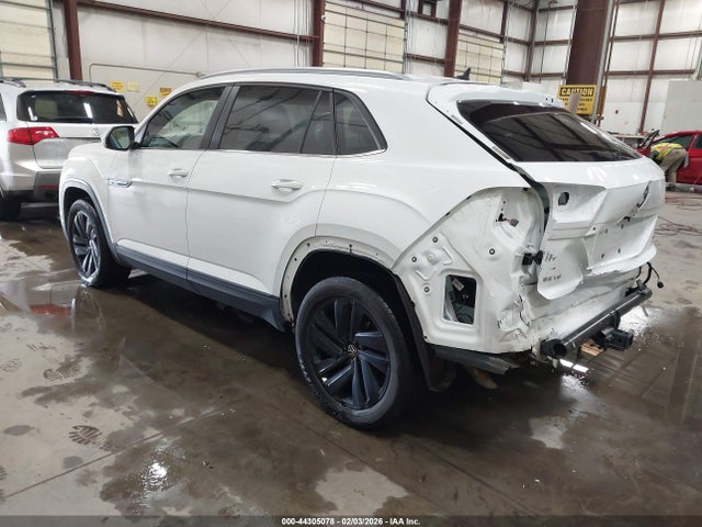 2022 VOLKSWAGEN ATLAS CROSS SPORT 1V2HE2CA0NC207237 Photo 2