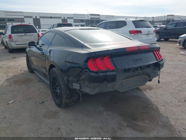 2018 FORD MUSTANG 1FA6P8CF3J5122625 Photo 2