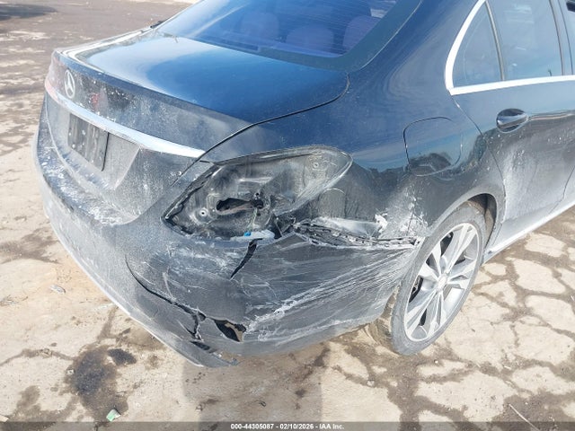 55SWF4JB5GU129684 Mercedes-Benz C 300