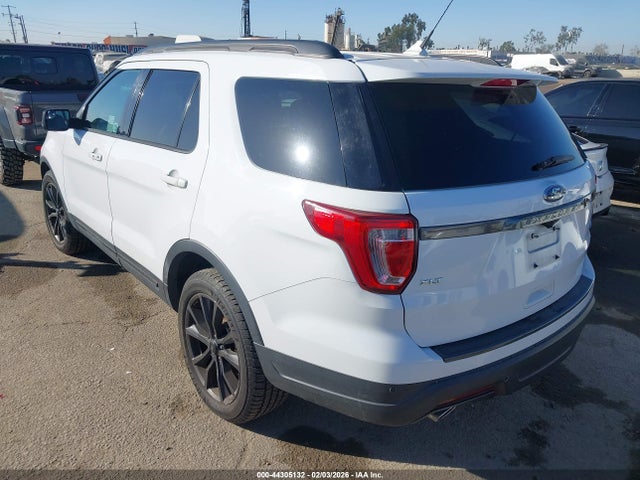 2018 FORD EXPLORER 1FM5K8D8XJGA68390 Photo 2