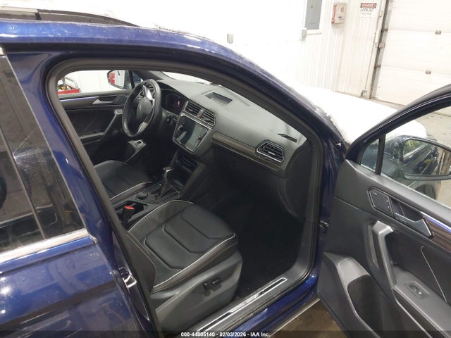 3VV4B7AX0NM163947 Volkswagen Tiguan 2.0t Sel R-line
