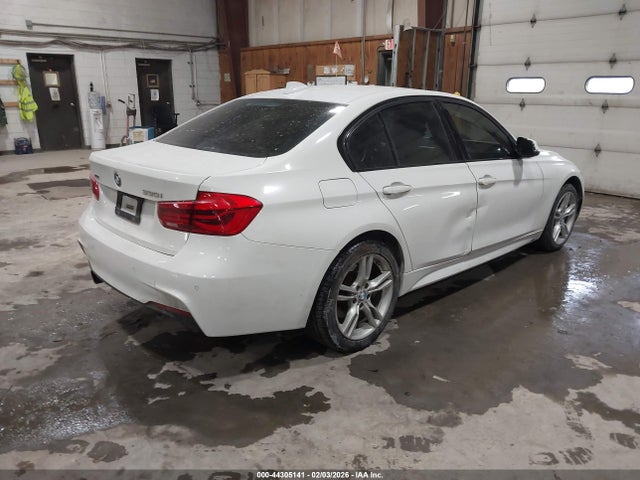 44305141 :رقم المزاد ، WBA8D9G58HNT91519 vin ، 2017 Bmw 330i Xdrive مزاد بيع