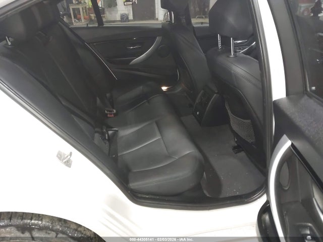 44305141 :رقم المزاد ، WBA8D9G58HNT91519 vin ، 2017 Bmw 330i Xdrive مزاد بيع
