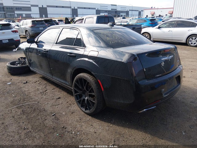 Aukcja sprzedaży 2016 Chrysler 300, vin: 2C3CCABG1GH233805, numer aukcji: 44305143