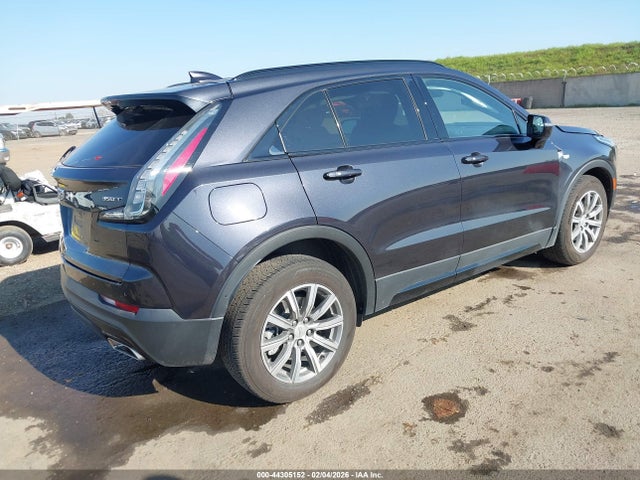 2022 CADILLAC XT4 1GYFZFR45NF118875 Photo 3