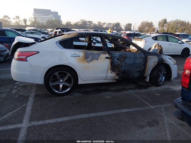 Nissan Altima 2.5 S 2015 1N4AL3AP5FC220210 Image 12