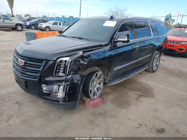 2018 CADILLAC ESCALADE ESV 1GYS4GKJ3JR189312 Photo 1