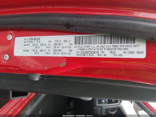 44305235 :رقم المزاد ، 3C6JR6AG7HG592102 vin ، 2017 Ram 1500 Tradesman  4x2 6'4 Box مزاد بيع