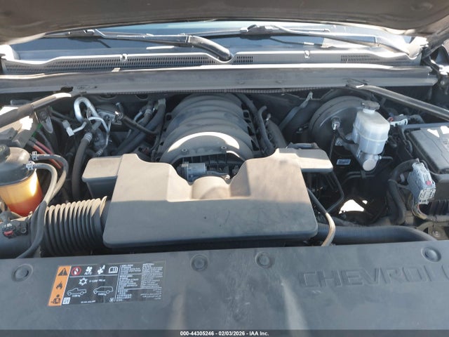 1GNSKHKC5KR378328 Chevrolet Suburban Lt