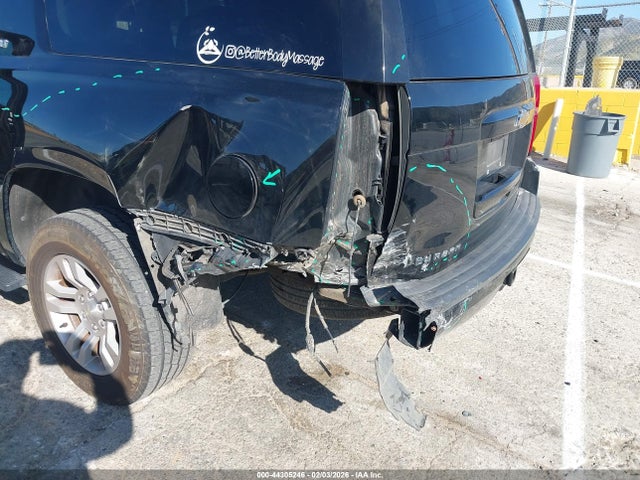 1GNSKHKC5KR378328 Chevrolet Suburban Lt