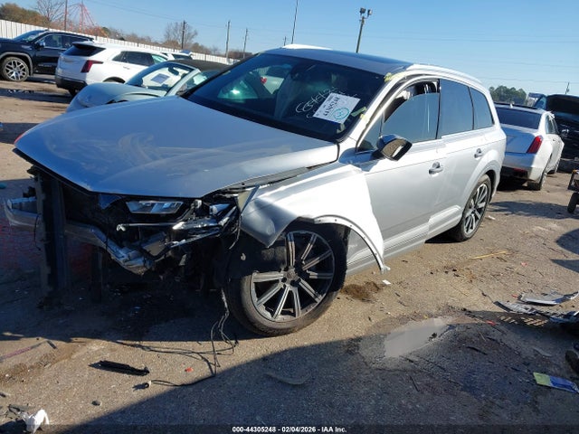 2017 AUDI Q7 WA1LAAF7XHD021294 Photo 1