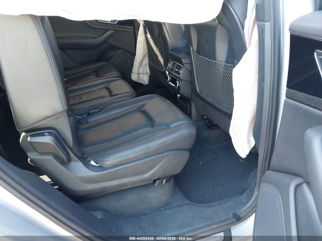 2017 AUDI Q7 WA1LAAF7XHD021294 Photo 7