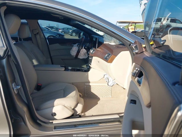 WDDLJ7DB1GA172773 Mercedes-Benz CLS 550