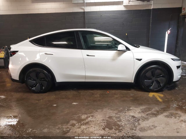 Aukcja sprzedaży 2026 Tesla Model Y Premium Rear-wheel Drive/standard Rear-wheel Drive, vin: 7SAYGDEDXTF517476, numer aukcji: 44305258