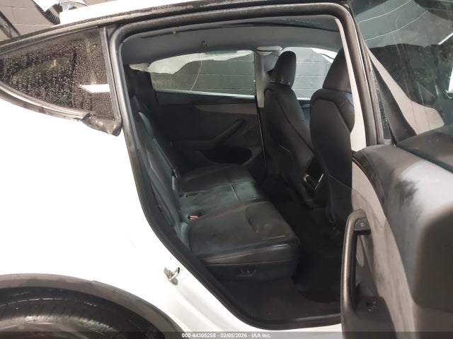 Aukcja sprzedaży 2026 Tesla Model Y Premium Rear-wheel Drive/standard Rear-wheel Drive, vin: 7SAYGDEDXTF517476, numer aukcji: 44305258