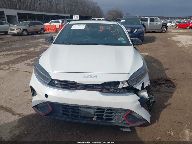 2023 Kia Forte Gt მანქანა იყიდება აუქციონზე, vin: 3KPF44AC2PE618601, აუქციონის ნომერი: 44305271