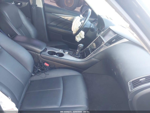 JN1EV7AR1HM841006 Infiniti Q50 3.0t Signature Edition