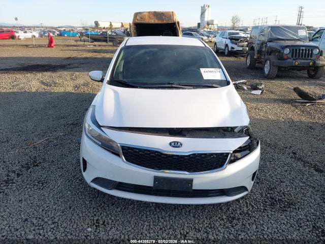 3KPFL4A77JE269559 KIA FORTE LX