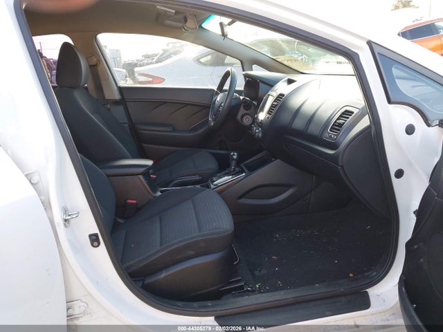 3KPFL4A77JE269559 KIA FORTE LX