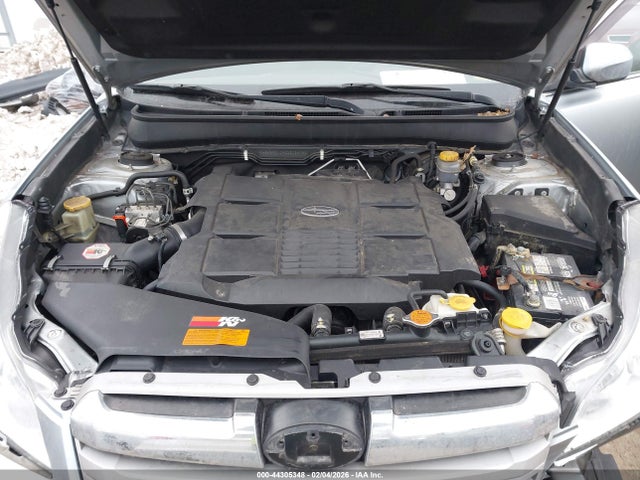 Продажа на аукционе авто 2014 Subaru Outback 3.6r Limited, vin: 4S4BRDMC4E2202812, номер лота: 44305348