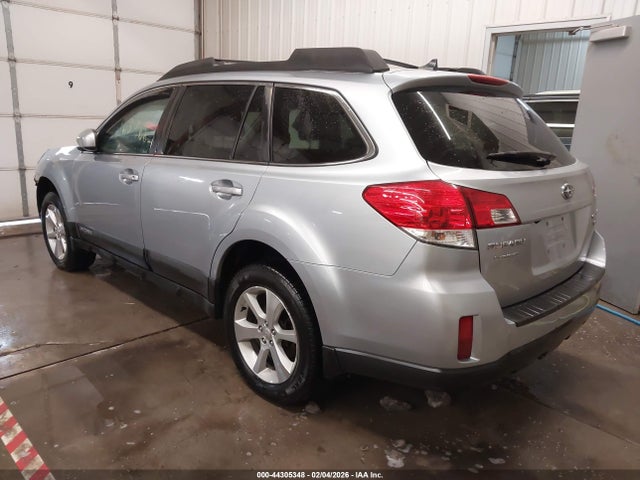 Продажа на аукционе авто 2014 Subaru Outback 3.6r Limited, vin: 4S4BRDMC4E2202812, номер лота: 44305348