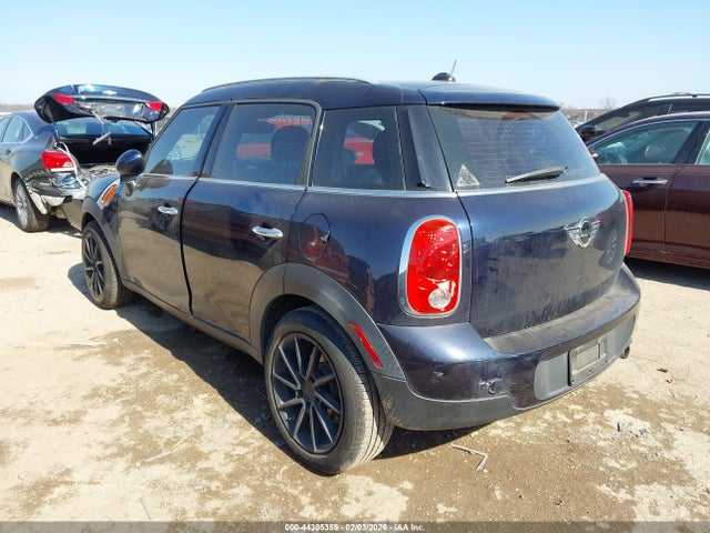 2014 MINI COUNTRYMAN WMWZB3C52EWR40201 Photo 2