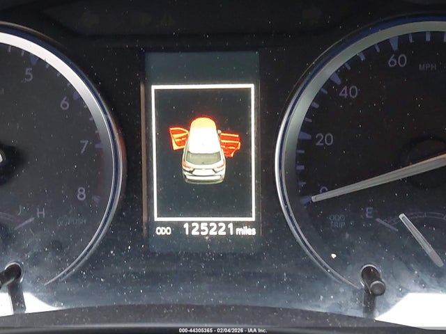 5TDKZRFH6JS262619 Toyota Highlander Xle