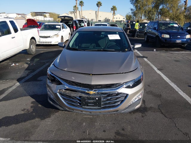 1G1ZD5ST9RF238805 Chevrolet Malibu Fwd 1lt